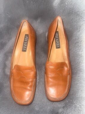 Prevata Tan Leather Penny Loafers women size 9